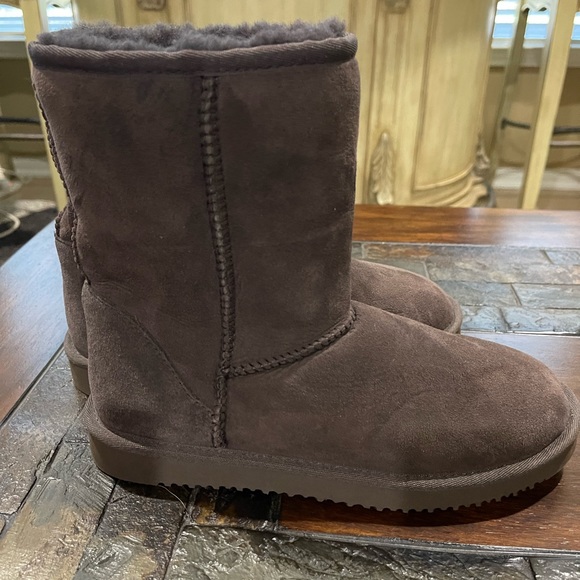 Cozie Steps Classic Short Boots - Picture 4 of 10